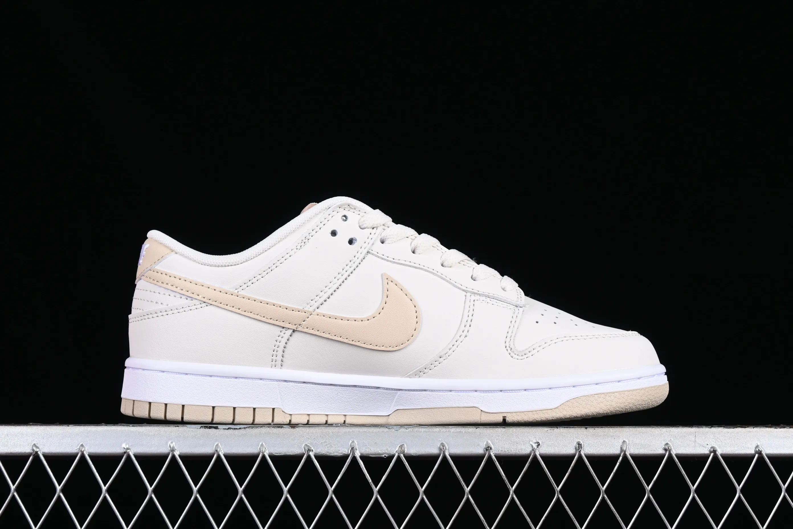 All categories Nk SB Dunk series Nk SB Dunk Low low-top sneakers Nk Dunk Low Retro "Sanddrift" white gold SB smashed backboard fashion casual sneakers DV0831-003